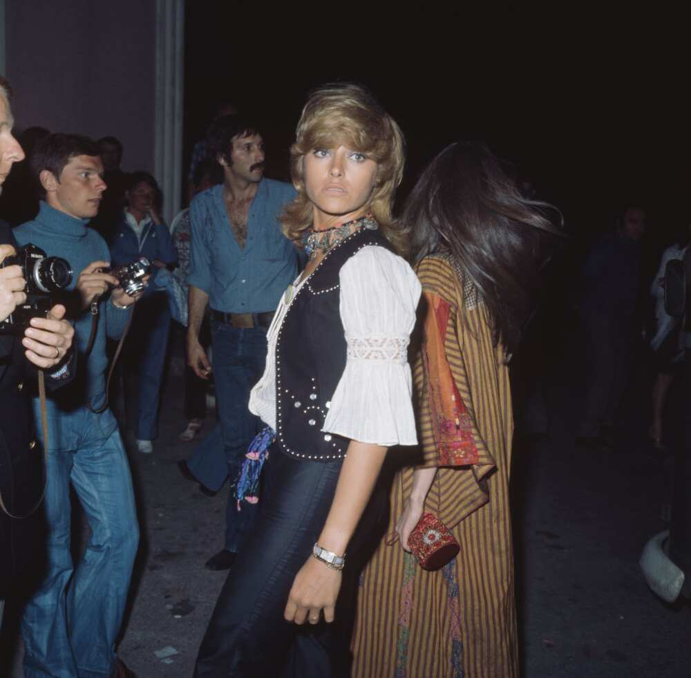 Nathalie Delon: biographie, photos, films, glamour, amours Nathalie Delon: biographie, photos, films, glamour, amours