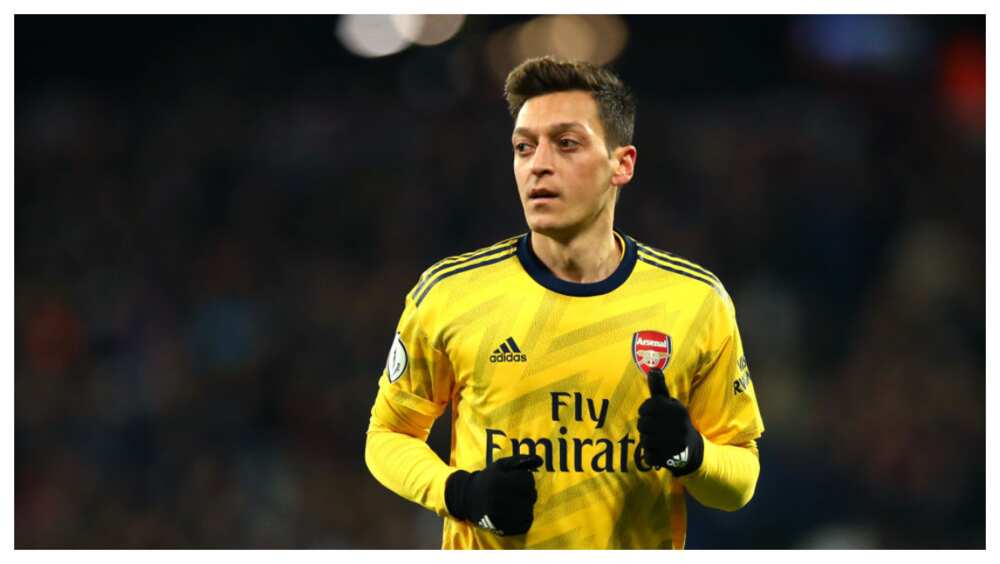 Mesut Ozil turns down lucrative £5m offer to join Al Nassr