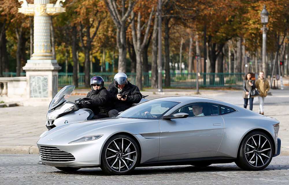 Top 10 des voitures de James Bond les plus légendaires à l'écran Top 10 des voitures de James Bond les plus légendaires à l'écran