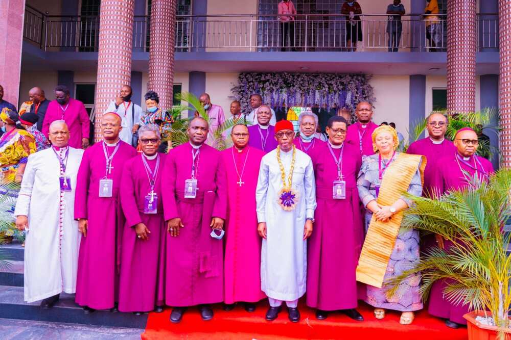 Anglican priests and Okowa