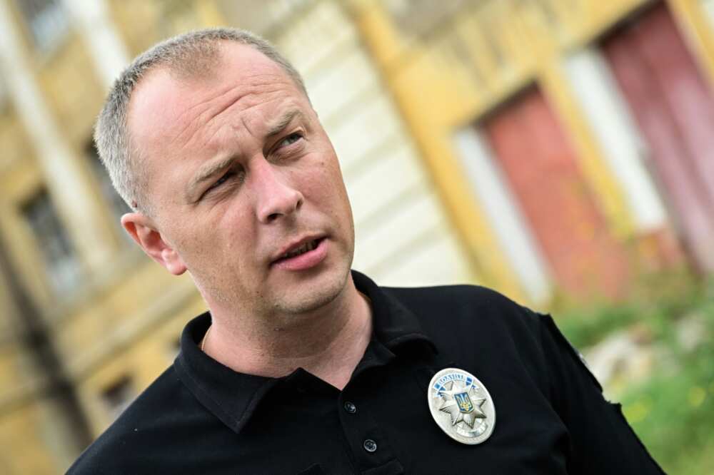 Major Ugnivenko still introduces himself as the head of Lyman's police