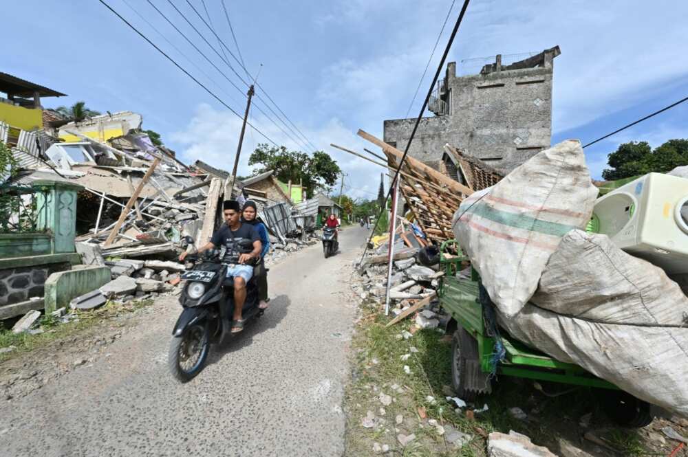 Authorities warned hope was fading for victims three days after the quake