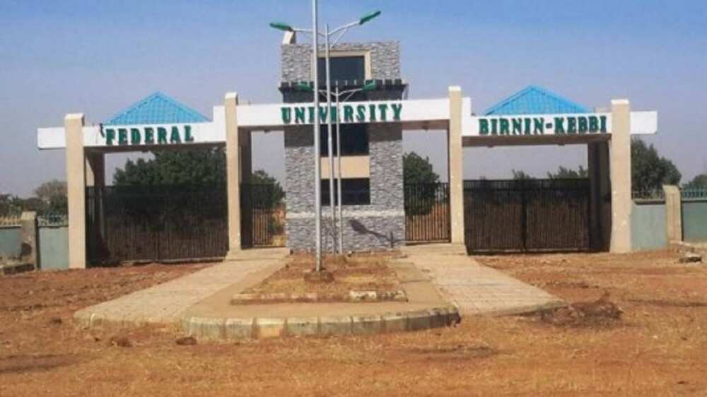 ‘Yan bindiga sun harbe wani Malamin Jami’ar Kebbi, Abdullahi Dakingari ‘Yan bindiga sun harbe wani Malamin Jami’ar Kebbi, Abdullahi Dakingari