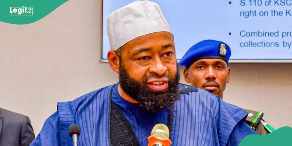 Mohammed Umaru Bago appoints 131 women as aides/ Niger governor appoints 131 women as aides