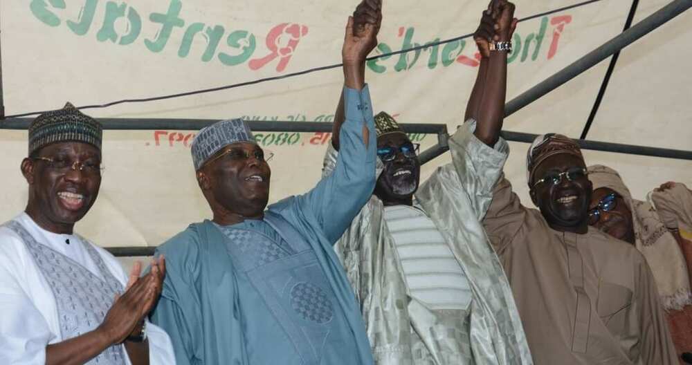 Alkawarin da Shekarau ya yiwa Atiku a Kano Alkawarin da Shekarau ya yiwa Atiku a Kano