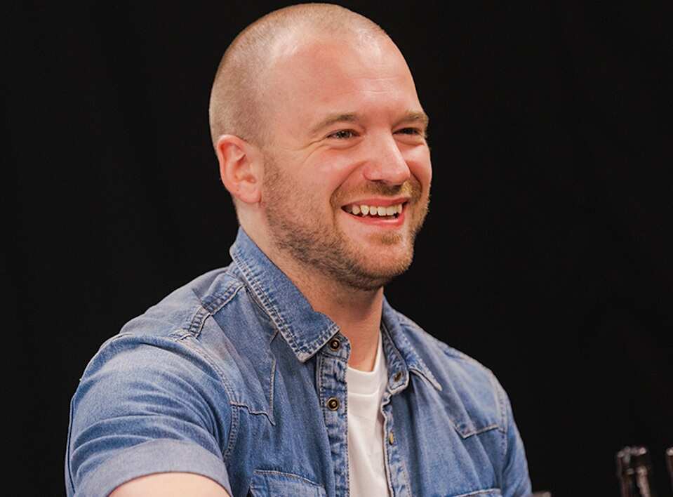 Does Sean Evans Have a Girlfriend? About the 'Hot Ones' Host