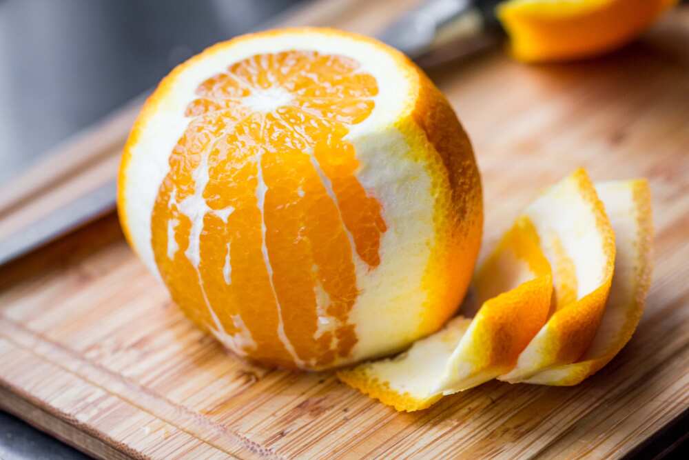 How to extract essential oils from sweet orange, lime and lemon 