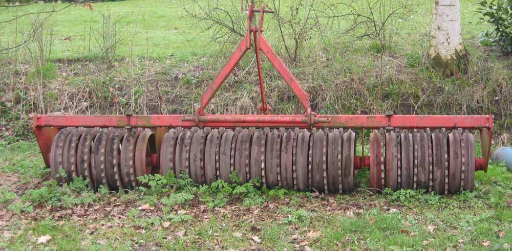 The most common farm tools and equipment: Names, uses, and pictures