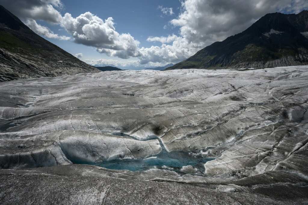 1968 plane wreckage found on Swiss glacier - Legit.ng