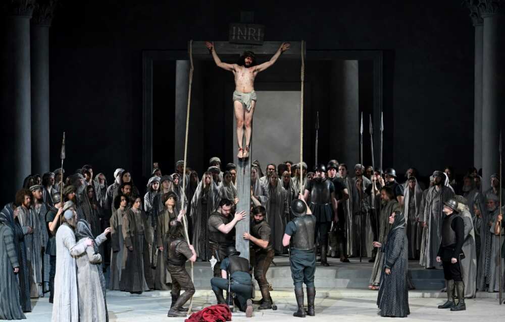 The only prerequisite for taking part in the five-hour show is that you were born in Oberammergau or have lived there for at least 20 years The only prerequisite for taking part in the five-hour show is that you were born in Oberammergau or have lived there for at least 20 years
