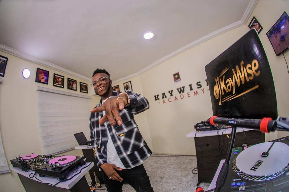 DJ Kaywise - Push It DJ Kaywise - Push It