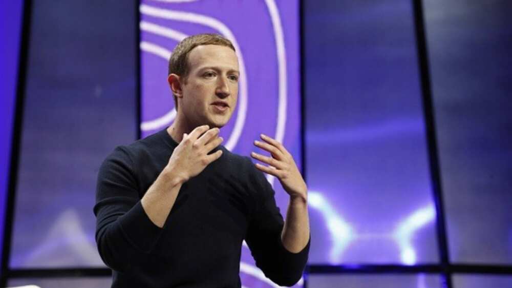 Cikin sa’o’i kadan da dakatar da Facebook, Zuckerberg ya tafka asarar $6bn, ya koma na 5 a jerin biloniyoyi