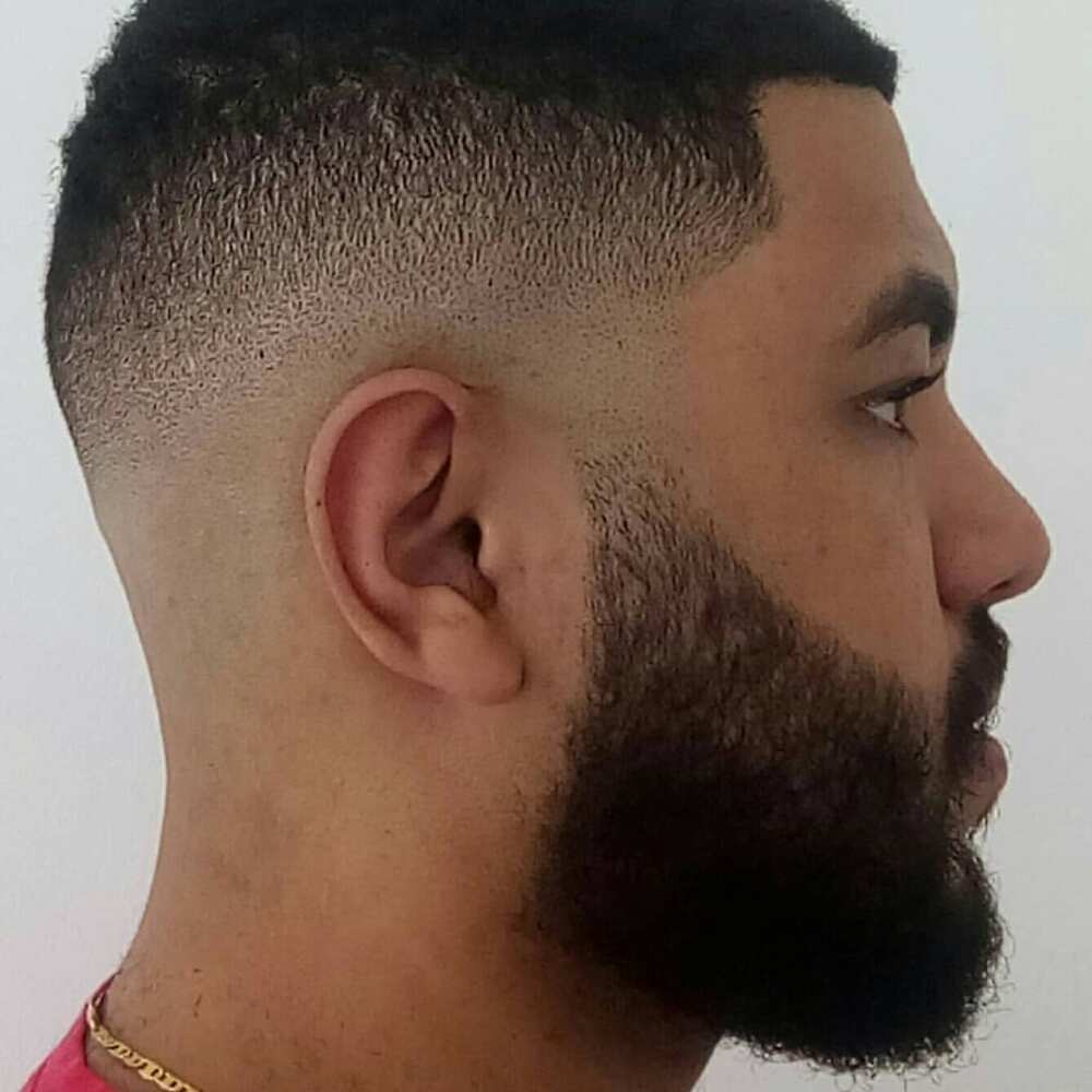 Men haircut - Buzzcut + Shape Up + Disconnected Beard