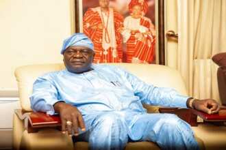 Oyinlola leads panel to unite aggrieved southwest PDP members