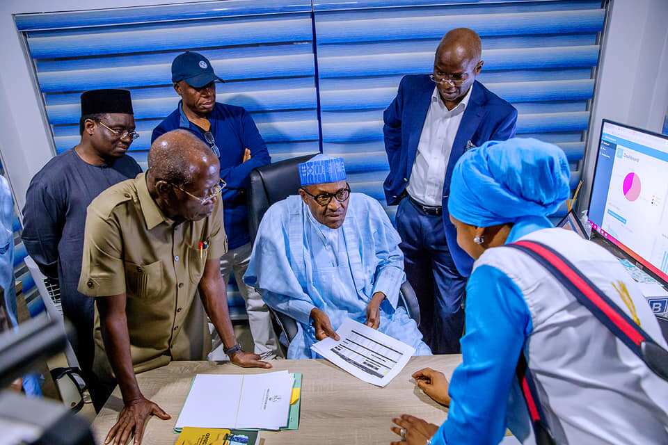 Buhari visits APC campaign headquarters in Abuja for updates on poll results (photos)