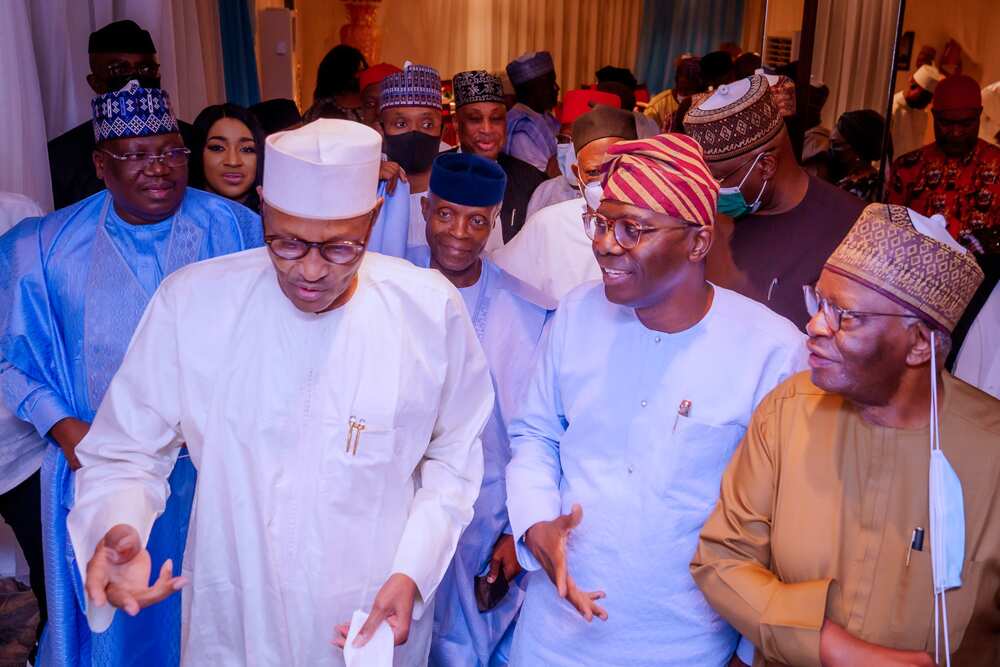 Ta Fasu: Majiyar Cikin Gida Ta Fallasa Sunan 'Dan Takarar da Buhari ya Karkata Hankali Wurinsa Ta Fasu: Majiyar Cikin Gida Ta Fallasa Sunan 'Dan Takarar da Buhari ya Karkata Hankali Wurinsa
