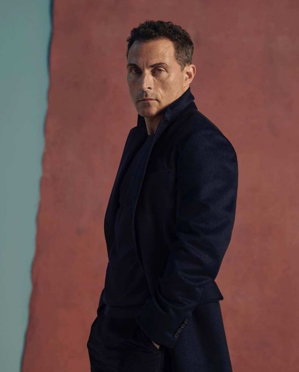 Rufus Sewell bio: age, height, girlfriend, ex-wife, children, movies ...