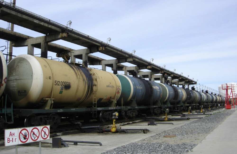 An EU-wide ban on Russia oil products -- like diesel, gasoline and jet fuel -- came into effect Sunday alongside a Group of Seven (G7) price cap on the same items An EU-wide ban on Russia oil products -- like diesel, gasoline and jet fuel -- came into effect Sunday alongside a Group of Seven (G7) price cap on the same items