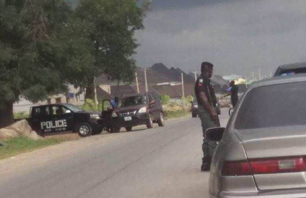 Da duminsa: 'Yan fashi da makami sun rufe wata babbar hanya a Katsina Da duminsa: 'Yan fashi da makami sun rufe wata babbar hanya a Katsina