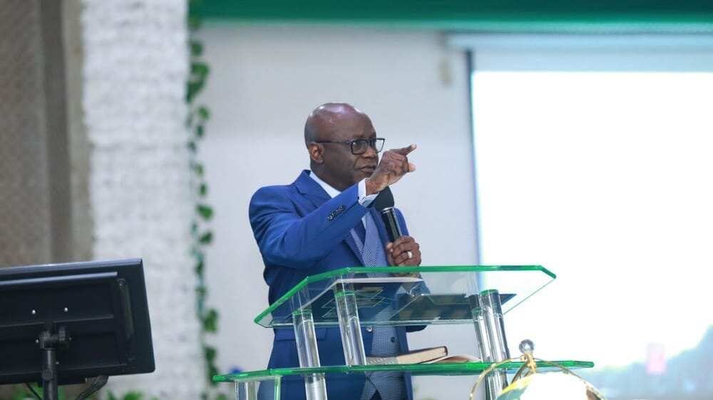 Tunde Bakare: Prominent Nigerian pastor wows many, recites Quranic verses fluently in new video