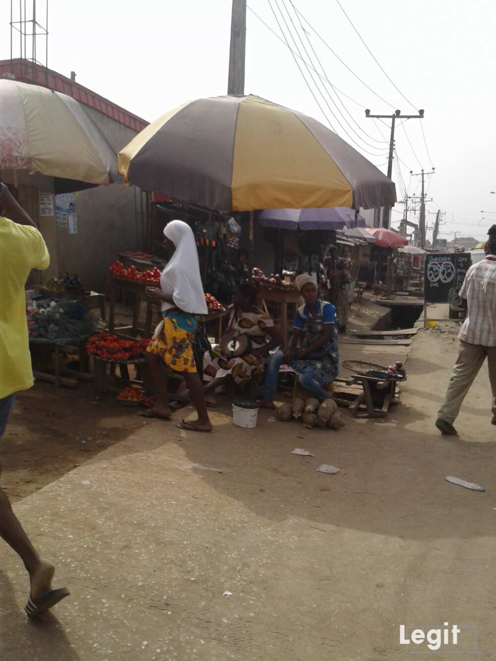 Lagos customers groan as prices of goods increase over Christmas celebration