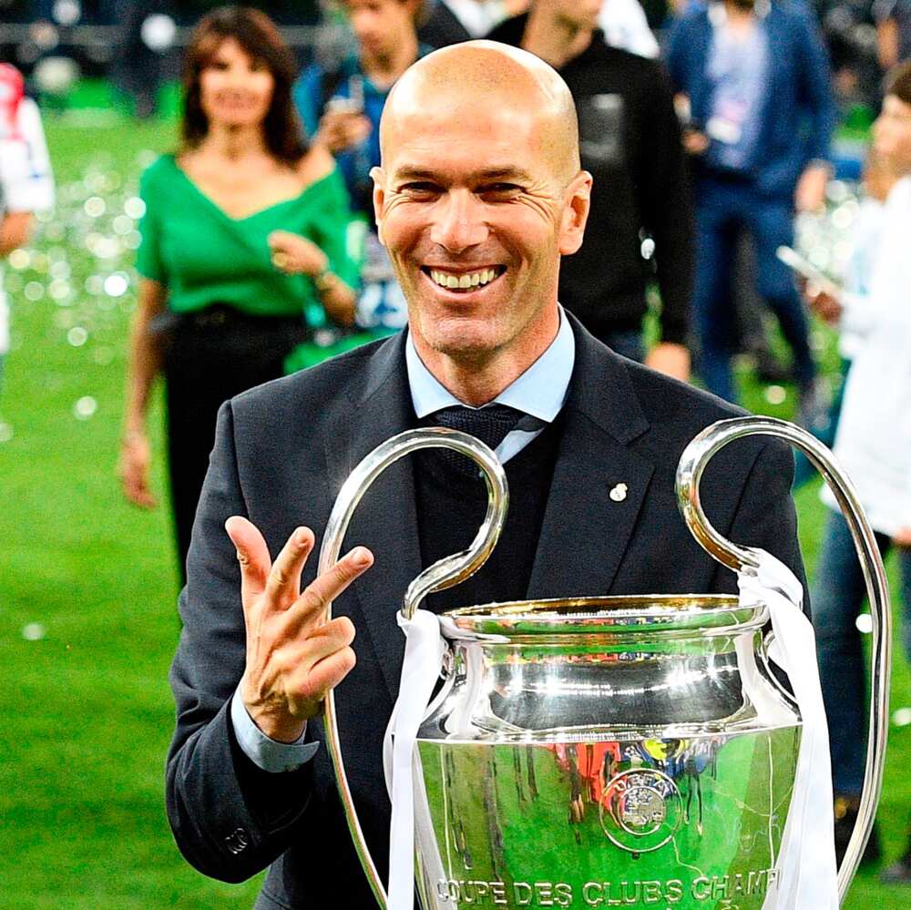 Real Madrid  Zidane's World Cup 98 shirt sells for 100,000 euros