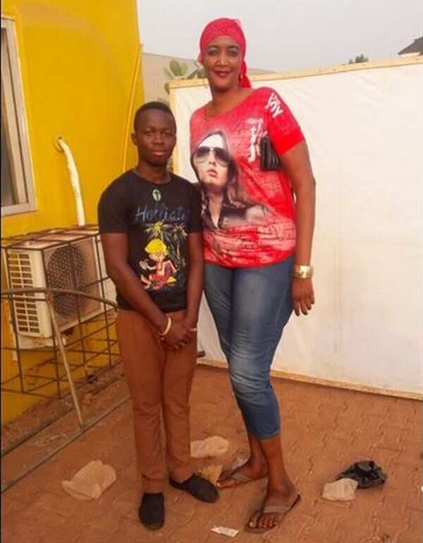Who is the tallest woman in Nigeria