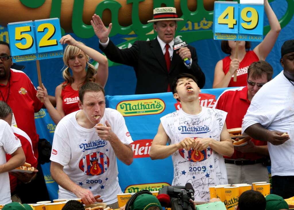 Netflix to air 'ultimate' hot dog eating contest