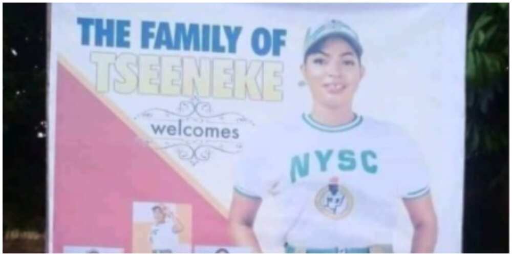 Family prints banner to welcome daughter home from NYSC program, Nigerians react Family prints banner to welcome daughter home from NYSC program, Nigerians react