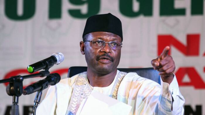 2023: Furious reactions as INEC extends primary election deadline