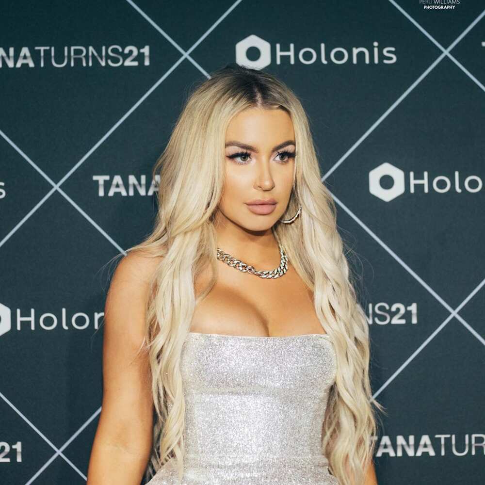 Tana mongeau insta