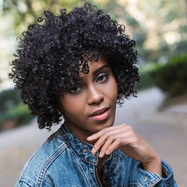 Cute natural hairstyles for short hair - Legit.ng