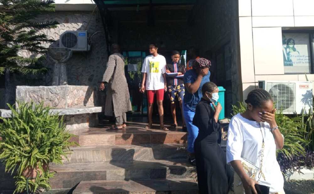 Abuja: Jami'an tsaro sun cafke 'yan mata 27 yayin samame da suka kai gidan magajiya