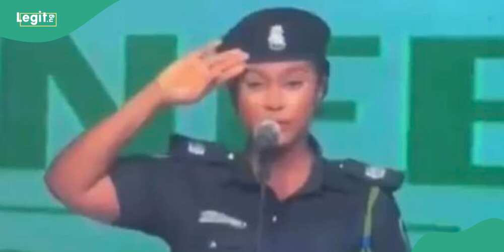 "Policewoman" recited national anthem wrongly