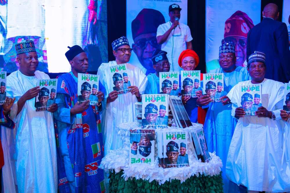 Buhari backs Tinubu Buhari backs Tinubu