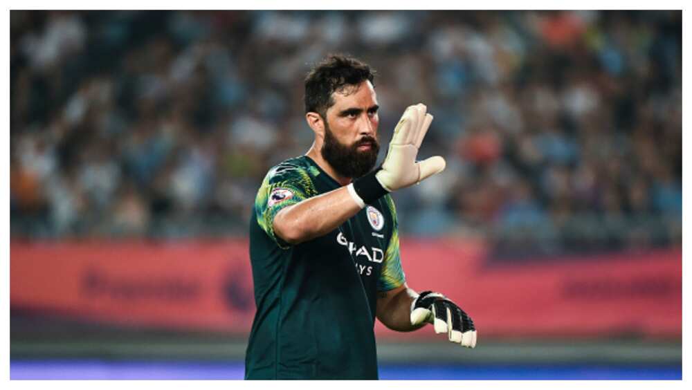 Claudio Bravo finally joins Real Betis after 4 years at Man City