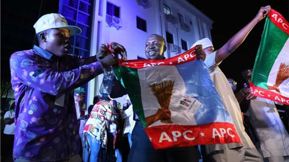 Anambra: PDP Loses 2 Lawmakers Defect to APC