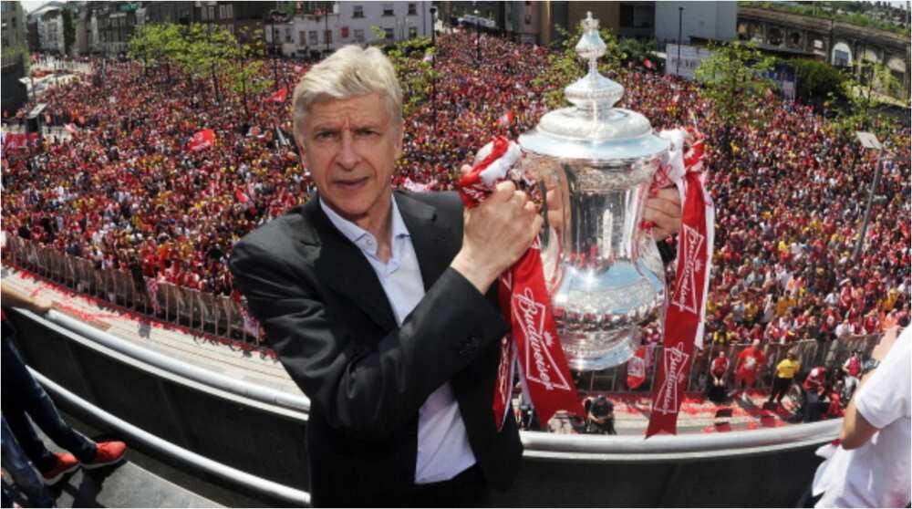 Arsene Wenger: Arsenal chief executive Vinai Venkatesham in talks with ex-manager over possible return