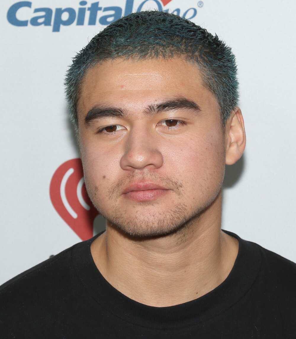 Calum Hood bio: age, height, sister, girlfriend, net worth, tattoos