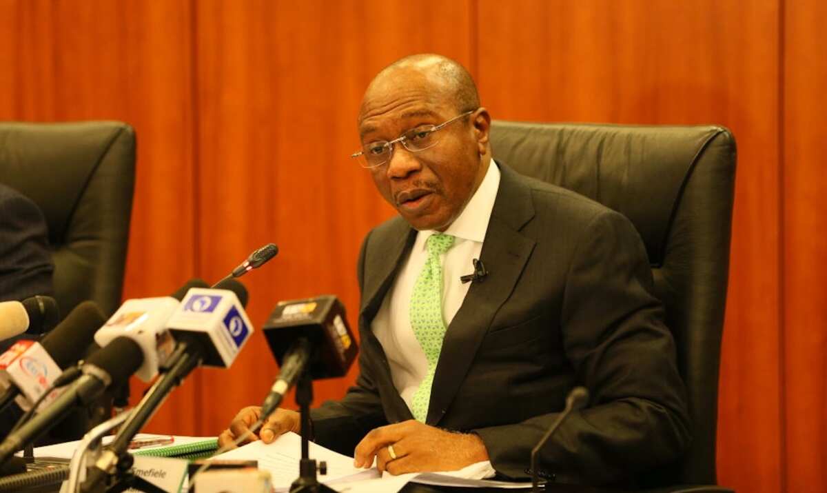 emefiele-experts-speak-as-nigeria-s-foreign-reserves-drop-by-317m-in