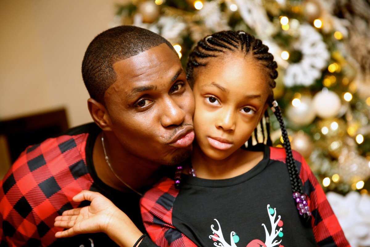 See what Man United star Ighalo and his children were spotted doing to celebrate Christmas (photos)