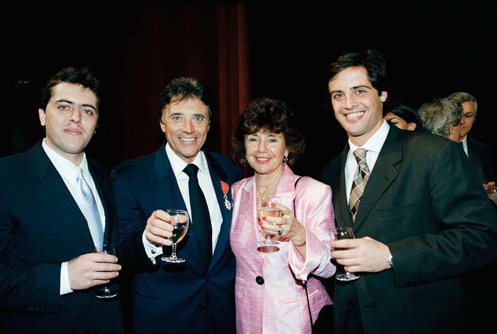 sacha distel et ses fils