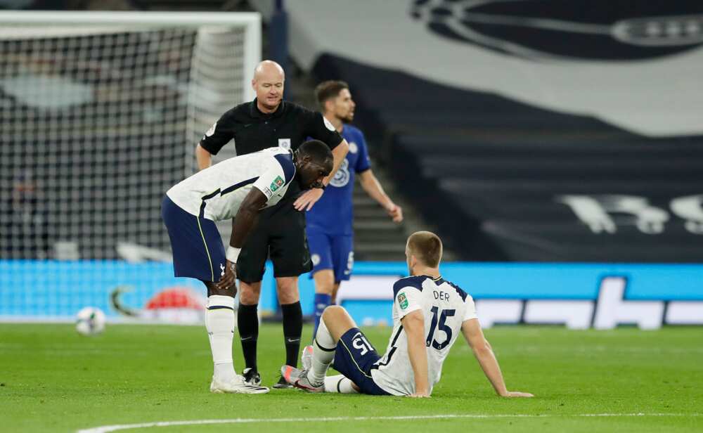 Eric Dier runs down Tottenham tunnel for toilet break during Chelsea clash