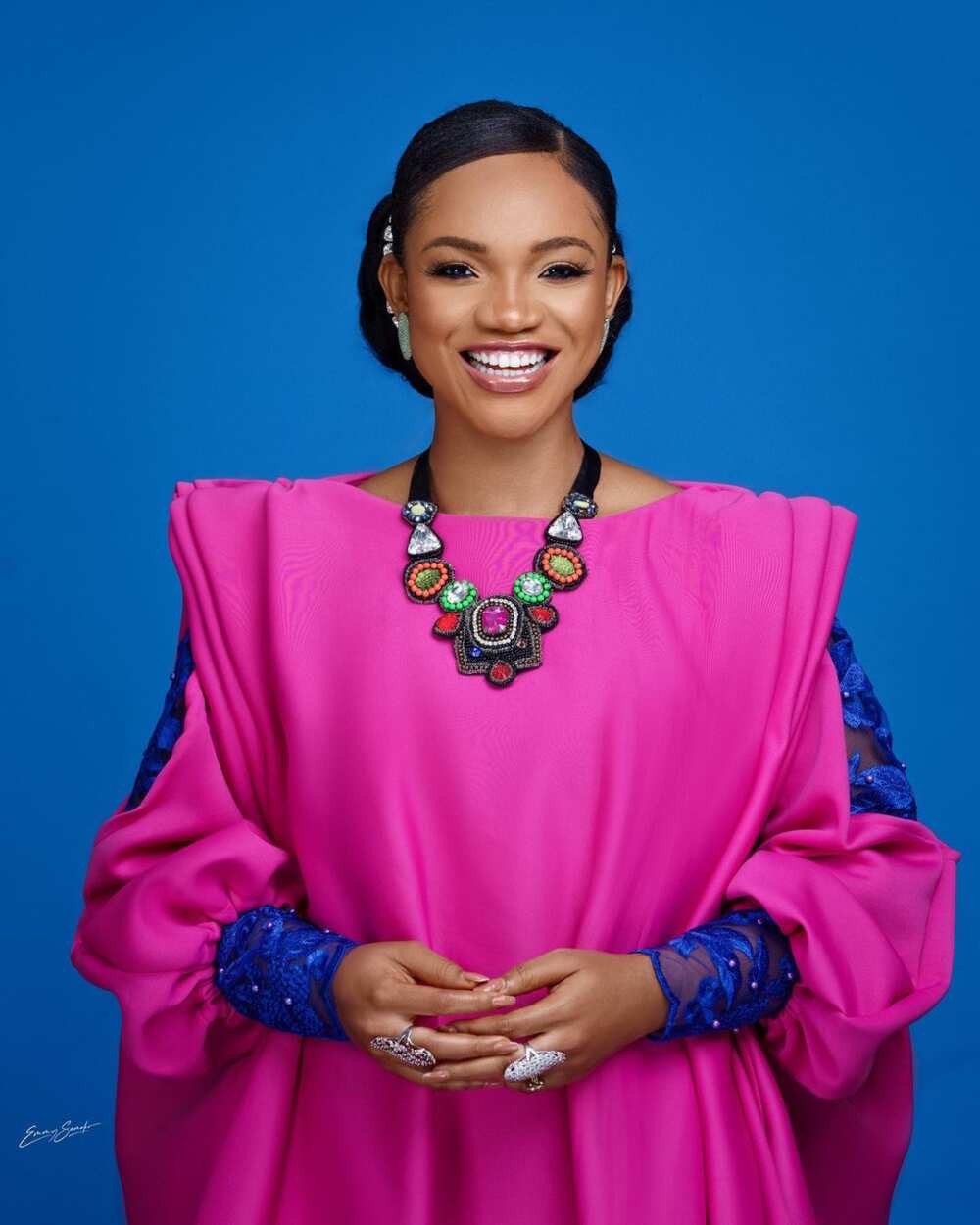 Who is the best female gospel singer in Nigeria? Who is the best female gospel singer in Nigeria?