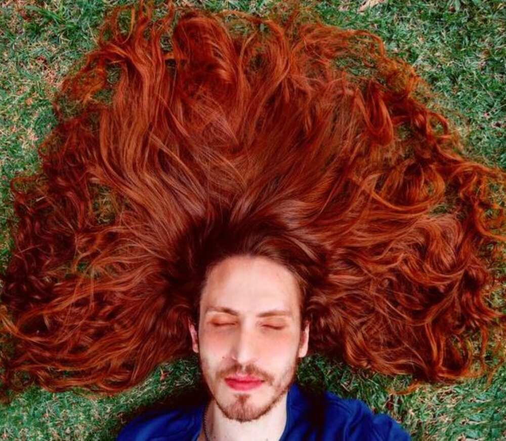 Man grows his hair to waist-length, reveals people call him Jesus (photos)