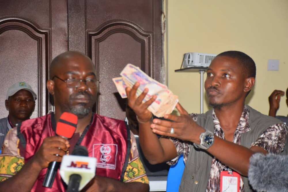 2019:Jami’in INEC ya ce an ba shi rashawar N50000 a zaben Gwamnan Kogi