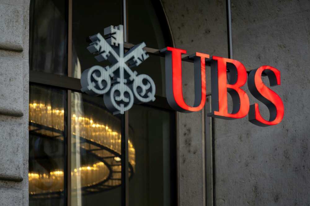 Switzerland's largest bank posted better-than-expected fourth-quarter earnings, as its net profit soared 23 percent year-on-year to $1.6 billion Switzerland's largest bank posted better-than-expected fourth-quarter earnings, as its net profit soared 23 percent year-on-year to $1.6 billion