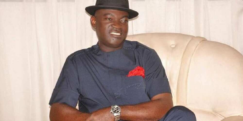 Da duminsa: Shugaban jam'iyyar APC na jihar Akwa Ibom ya rasu Da duminsa: Shugaban jam'iyyar APC na jihar Akwa Ibom ya rasu