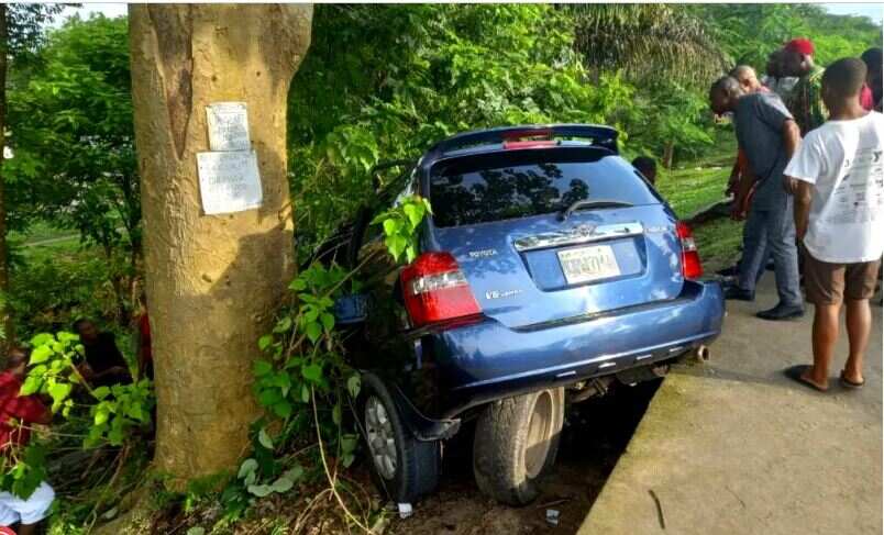 Tragedy in Calabar as beautiful woman dies in car crash while chasing husband and his 'side chick