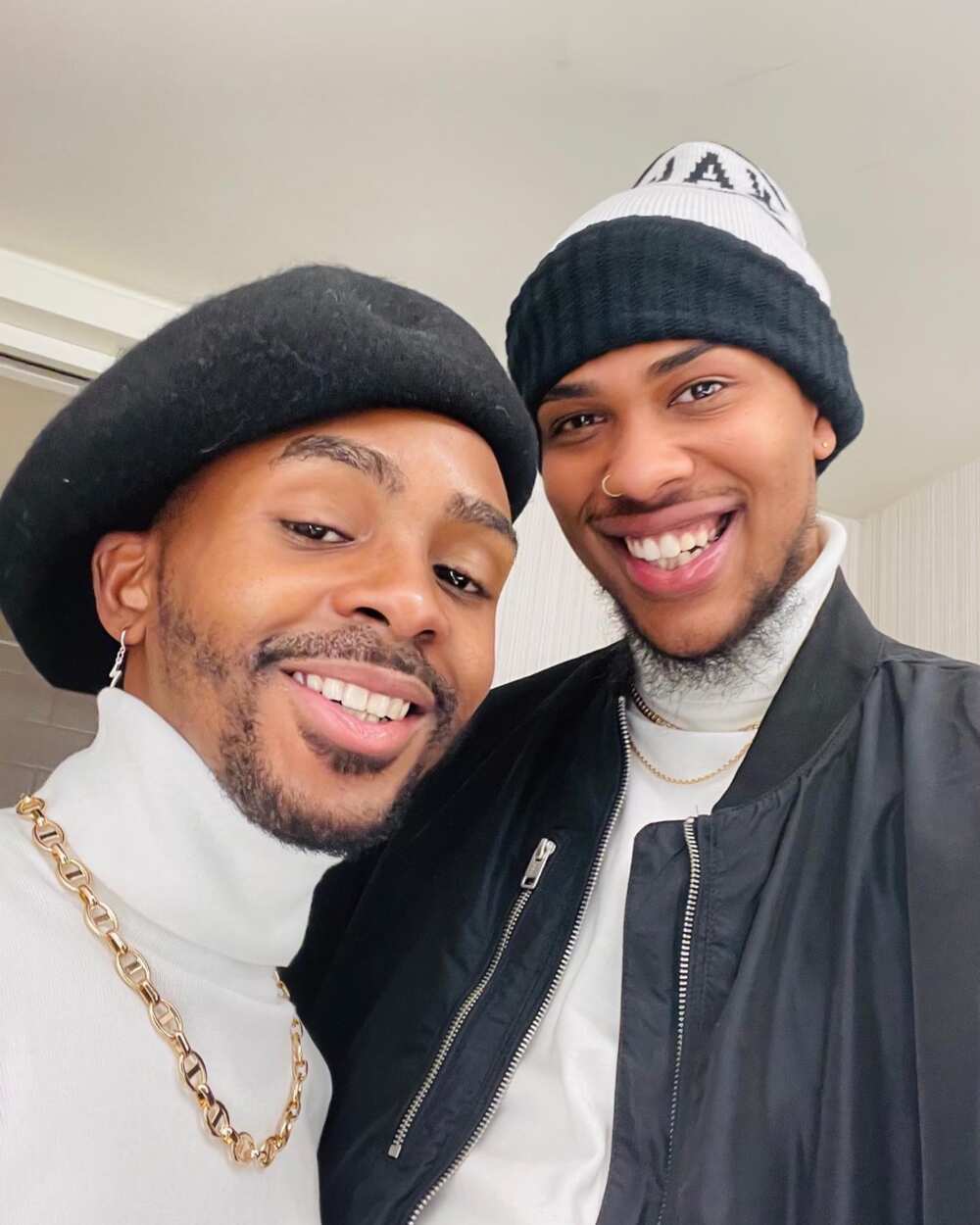 Is Jay Nedaj married? Is Jay Nedaj married?